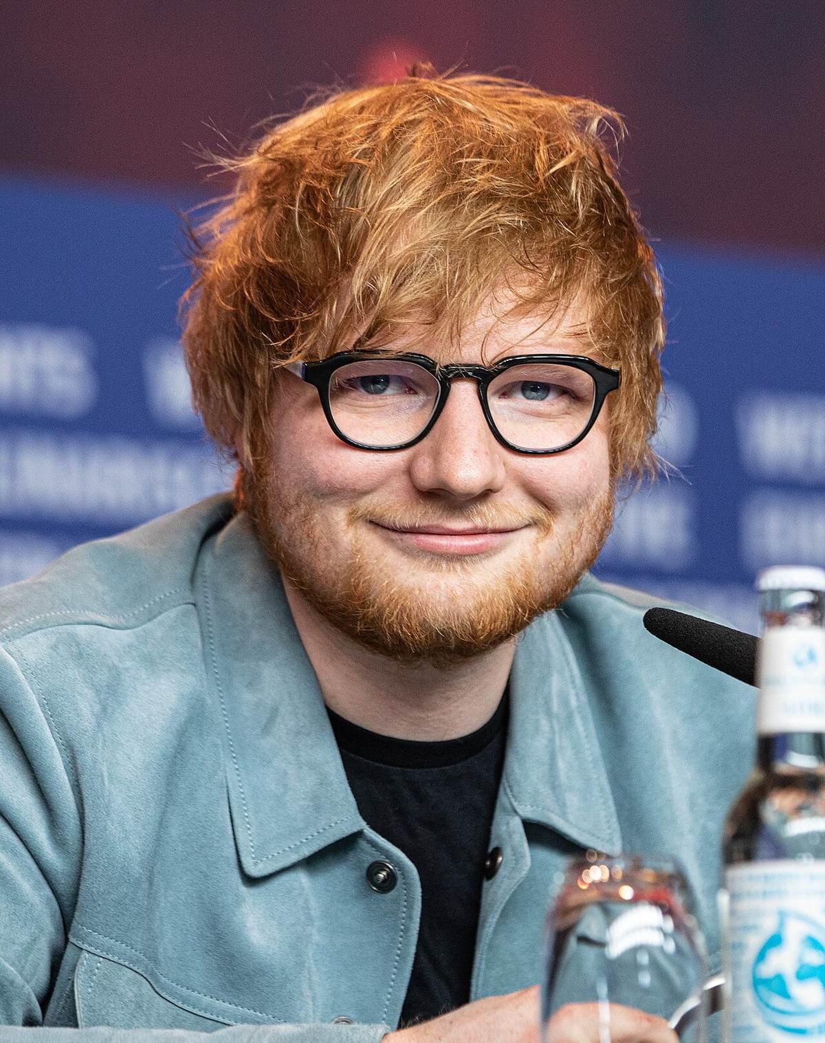 Ed Sheeran perde 365 mil seguidores em dias após polêmica com expulsão de Macklemore da turnê